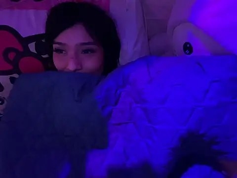 Onlypawzz online show from February 18, 2026, 2:46 pm