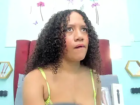 milky milky1  online show from November 19, 2025, 2:06 pm