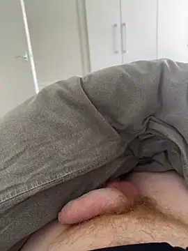 Snapshot of boholad8 chatting on February 22, 2025, 2:52 pm boholad8 online show from February 22, 2025, 2:52 pm