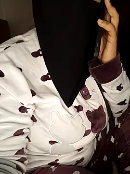 Narimane maroc online show from January 7, 2026, 1:10 am