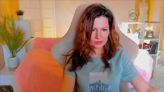 Snapshot of April_o_Nill chatting on January 24, 2025, 11:37 am April o Nill online show from January 24, 2025, 11:37 am