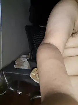 Snapshot of David_GX chatting on December 13, 2025, 8:04 pm David GX online show from December 13, 2025, 8:04 pm