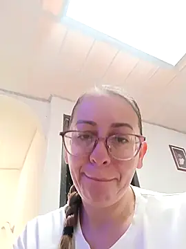 miss hanna07 online show from April 13, 2026, 2:10 pm