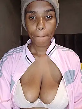 SexySlenderLexy online show from May 18, 2026, 6:07 am