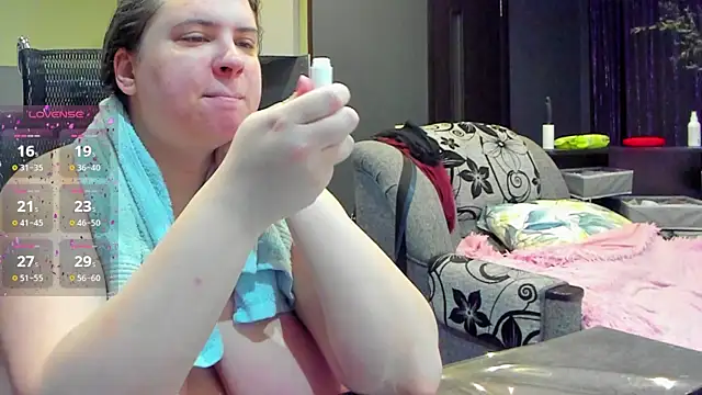 Snapshot of 1lindsey1 chatting on September 11, 2025, 1:38 am 1lindsey1 online show from September 11, 2025, 1:38 am