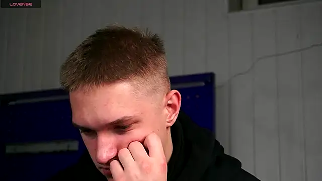 Snapshot of dustyn_fox chatting on November 23, 2025, 3:22 pm dustyn fox online show from November 23, 2025, 3:22 pm