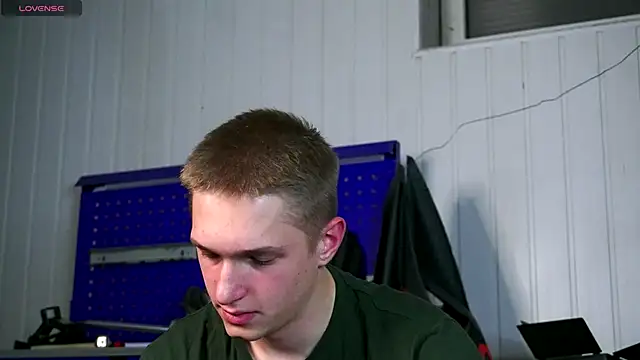 Snapshot of dustyn_fox chatting on November 5, 2025, 3:37 pm dustyn fox online show from November 5, 2025, 3:37 pm