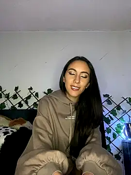 FrancellyHot online show from October 9, 2025, 11:49 pm