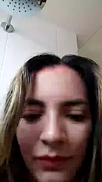 Snapshot of baby-miah chatting on December 14, 2024, 3:58 pm baby-miah online show from December 14, 2024, 3:58 pm