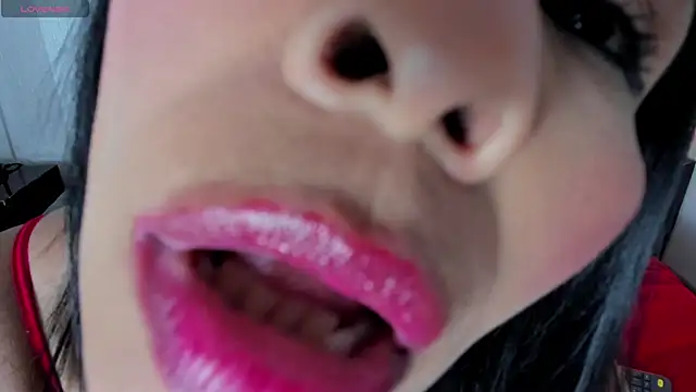 Snapshot of Anthonelaa__ chatting on November 21, 2025, 8:08 pm Anthonelaa online show from November 21, 2025, 8:08 pm