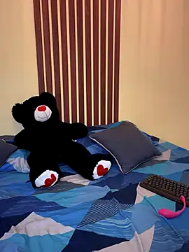 Snapshot of _Shara_Handal_ chatting on October 2, 2025, 9:01 am Shara Handal online show from October 2, 2025, 9:01 am