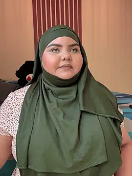 Snapshot of _Shara_Handal_ chatting on October 4, 2025, 11:23 am Shara Handal online show from October 4, 2025, 11:23 am