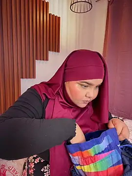 Snapshot of _Shara_Handal_ chatting on November 28, 2025, 6:24 am Shara Handal online show from November 28, 2025, 6:24 am