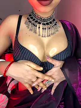 Hot-sexy222 online show from November 8, 2025, 12:47 am