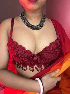 Hot-sexy222 online show from April 18, 2026, 4:20 pm