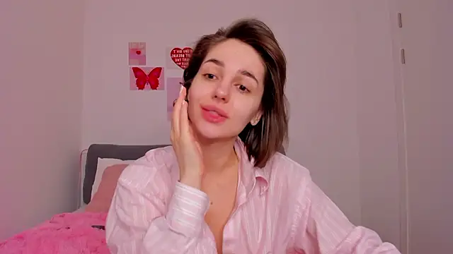 JudyAngil online show from March 16, 2026, 5:44 am