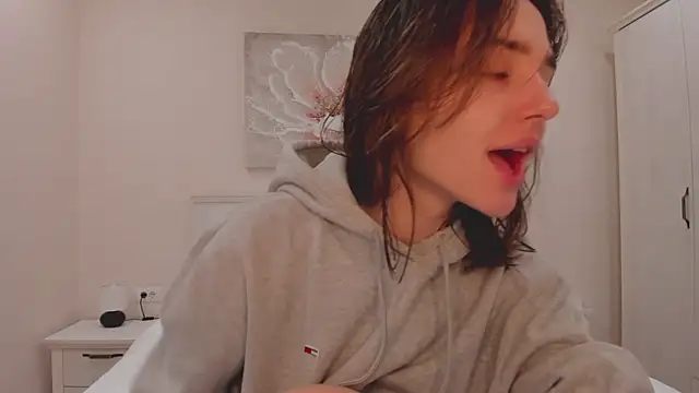 Snapshot of JudyAngil chatting on October 29, 2025, 6:01 am JudyAngil online show from October 29, 2025, 6:01 am