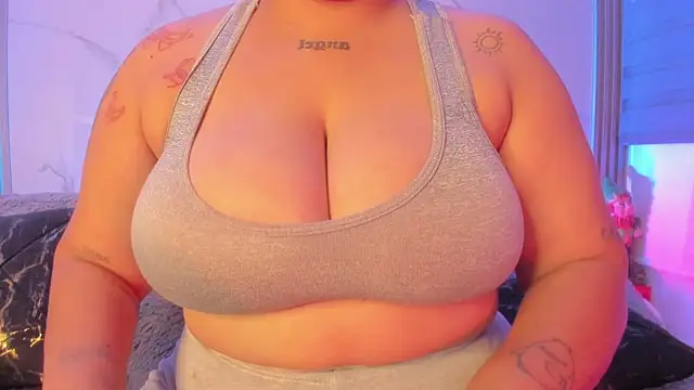 Snapshot of dayan_silva_ chatting on February 21, 2026, 12:01 am dayan silva online show from February 21, 2026, 12:01 am