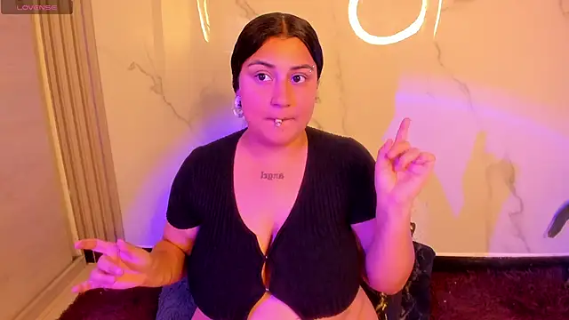 Snapshot of dayan_silva_ chatting on May 2, 2026, 4:07 am dayan silva online show from May 2, 2026, 4:07 am
