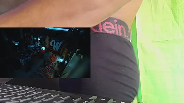 Snapshot of Pompero11 chatting on March 14, 2025, 4:09 pm Pompero11 online show from March 14, 2025, 4:09 pm