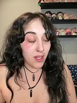 ThicBunz online show from March 8, 2026, 2:09 pm