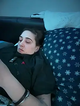 ThicBunz online show from February 6, 2026, 1:34 am