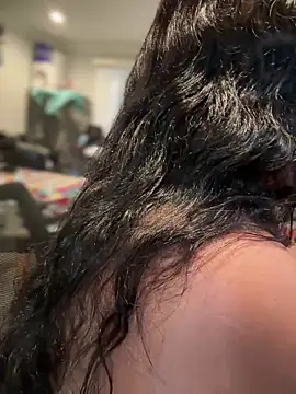 ThicBunz online show from November 10, 2025, 4:23 pm