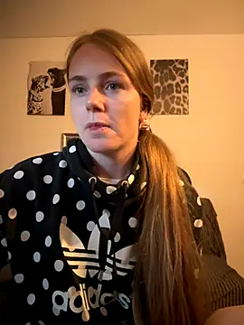 Piinkpandora online show from November 10, 2025, 5:51 pm