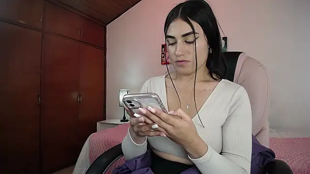 Snapshot of Alheli_16 chatting on March 19, 2025, 3:29 pm Alheli 16 online show from March 19, 2025, 3:29 pm