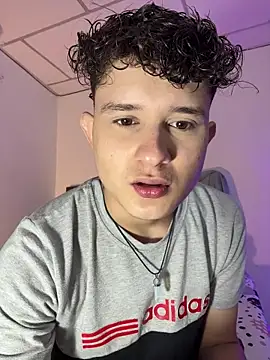 Snapshot of Nathan_Bluee chatting on November 20, 2025, 3:23 pm Nathan Bluee online show from November 20, 2025, 3:23 pm