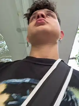 Snapshot of Nathan_Bluee chatting on October 11, 2025, 11:33 am Nathan Bluee online show from October 11, 2025, 11:33 am