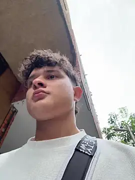 Snapshot of Nathan_Bluee chatting on October 10, 2025, 11:22 am Nathan Bluee online show from October 10, 2025, 11:22 am