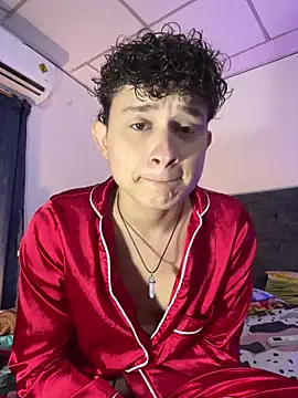 Snapshot of Nathan_Bluee chatting on November 6, 2025, 3:05 pm Nathan Bluee online show from November 6, 2025, 3:05 pm