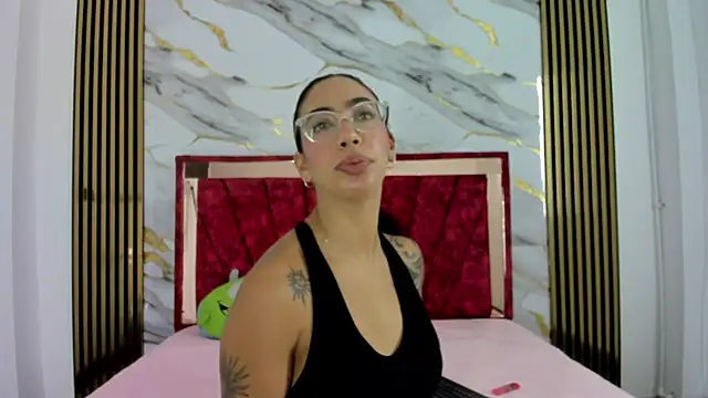 bdanevil online show from December 4, 2025, 2:05 pm