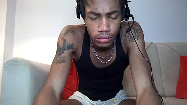 Skinnyblackman online show from November 12, 2025, 12:59 am