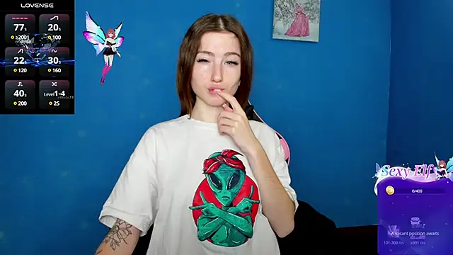 Snapshot of Luxuryalma chatting on March 6, 2025, 9:58 am Luxuryalma online show from March 6, 2025, 9:58 am