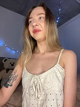  urbestie  online show from February 8, 2026, 12:52 am