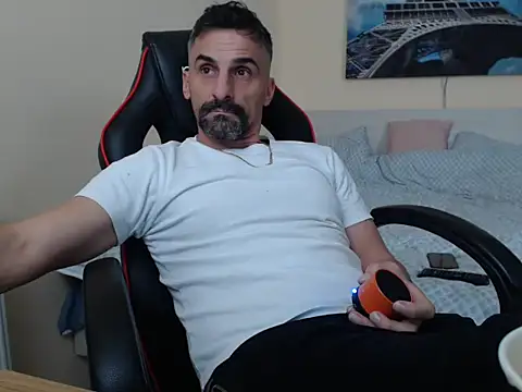 amydamarw online show from February 18, 2026, 11:17 am