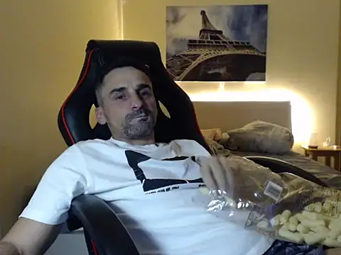 amydamarw online show from February 2, 2026, 4:17 pm