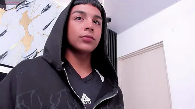 Snapshot of Seductivo_jr chatting on December 5, 2025, 4:22 am Seductivo jr online show from December 5, 2025, 4:22 am