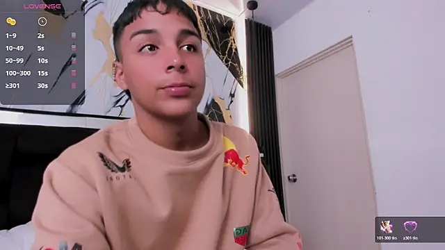 Seductivo jr online show from February 24, 2026, 5:41 am