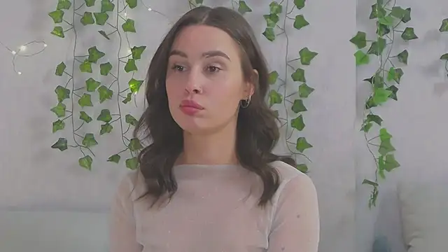 MiaNell online show from March 16, 2025, 1:07 am