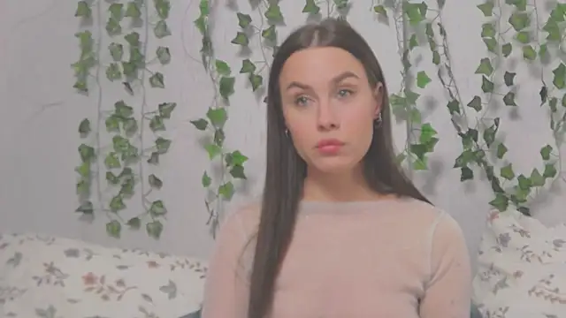 MiaNell online show from March 4, 2025, 2:27 am