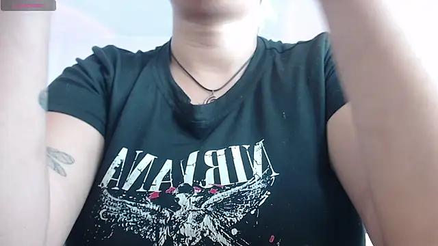 april bunnyy online show from April 20, 2026, 8:10 pm