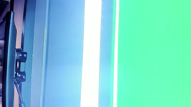 Larabrooks online show from October 29, 2025, 7:13 pm