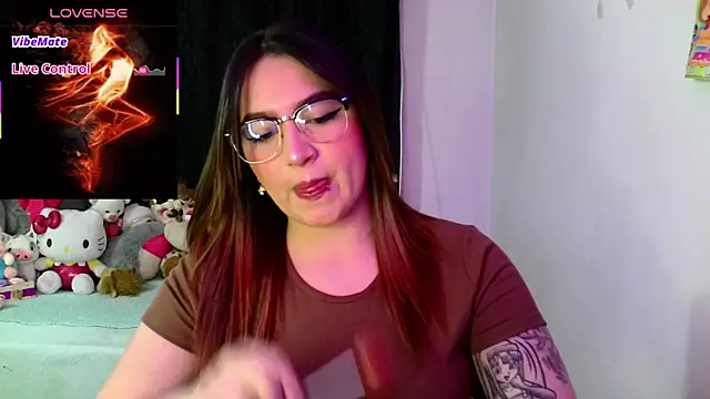 lucycherry   online show from March 5, 2026, 6:21 am