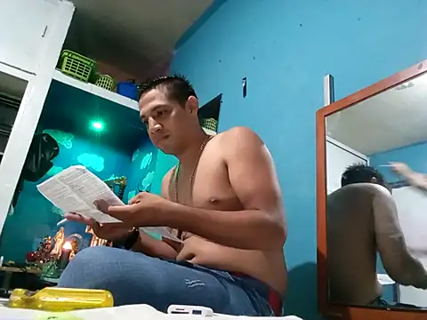 Snapshot of LiosArmando420 chatting on September 15, 2025, 3:07 am LiosArmando420 online show from September 15, 2025, 3:07 am