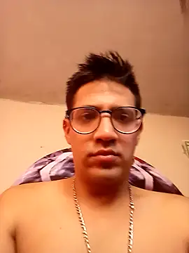 Snapshot of LiosArmando420 chatting on September 11, 2025, 5:46 pm LiosArmando420 online show from September 11, 2025, 5:46 pm