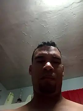Snapshot of adriel_perez chatting on June 1, 2026, 9:31 am adriel perez online show from June 1, 2026, 9:31 am