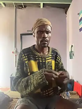 Snapshot of BringBackLostLover chatting on December 18, 2025, 2:21 pm BringBackLostLover online show from December 18, 2025, 2:21 pm